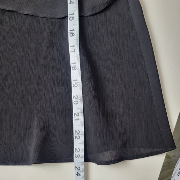 𝅺ann Taylor Ruffle Short Sleeve Blouse Black XS - Picture 9 of 10